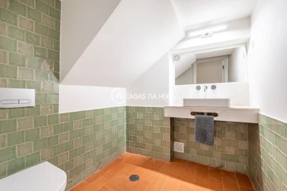 Moradia T6 para Arrendamento em Carcavelos e Parede