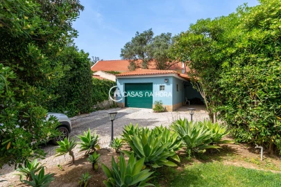 Moradia T6 para Arrendamento em Carcavelos e Parede