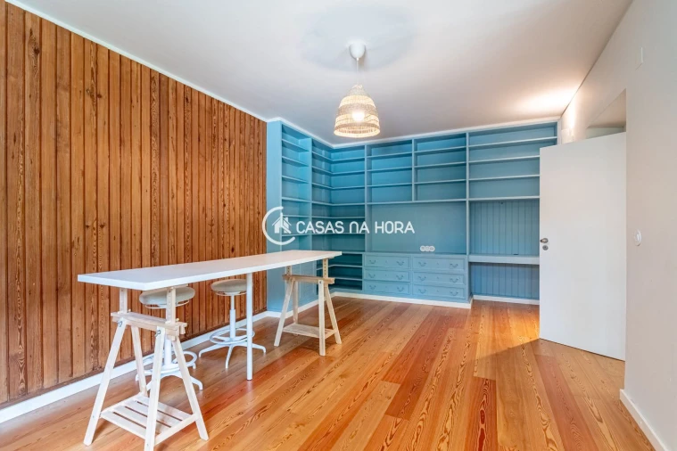 Moradia T8 para Arrendamento em Carcavelos e Parede Foto 26