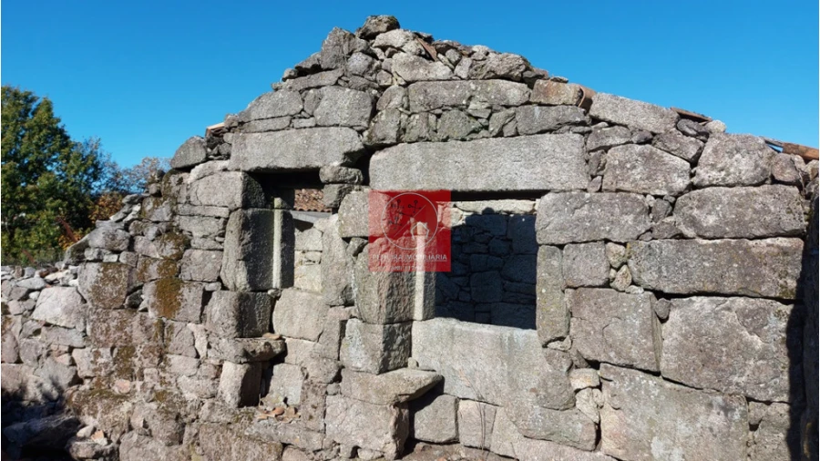 Moradia T3 para Venda em Ruivães e Campos Foto 9