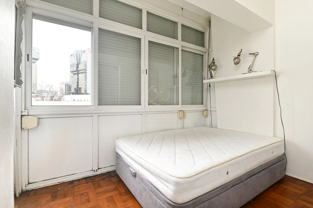 Apartamento T1 para Venda em Campolide Foto 6