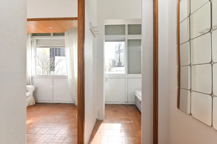 Apartamento T1 para Venda em Campolide Foto 10