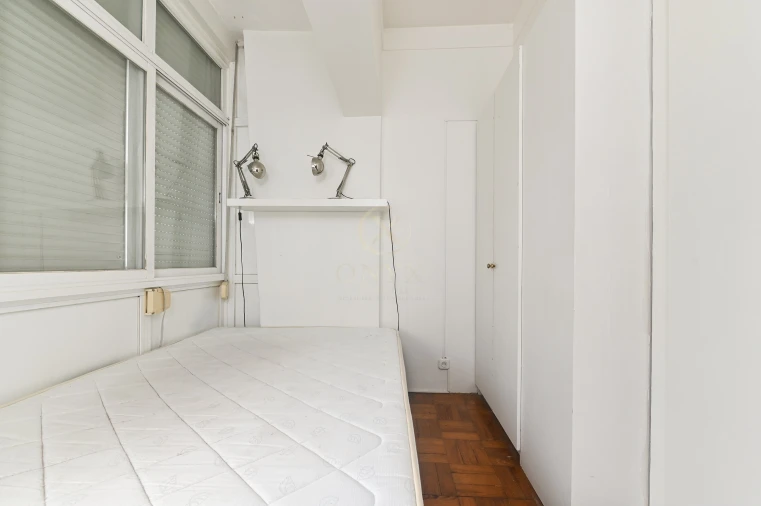 Apartamento T1 para Venda em Campolide Foto 7