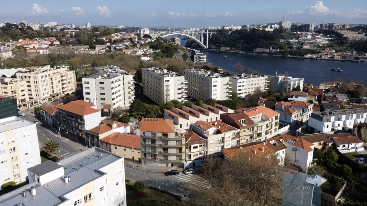 Apartamento para Venda em Lordelo do Ouro e Massarelos Foto 4