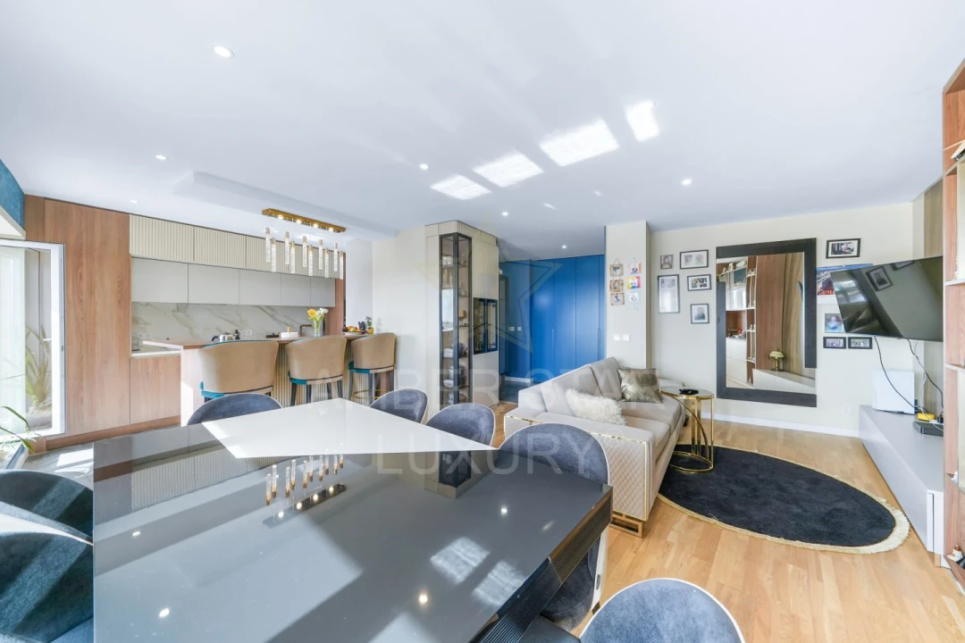 Apartamento T4 para Venda em Arcozelo Foto 5