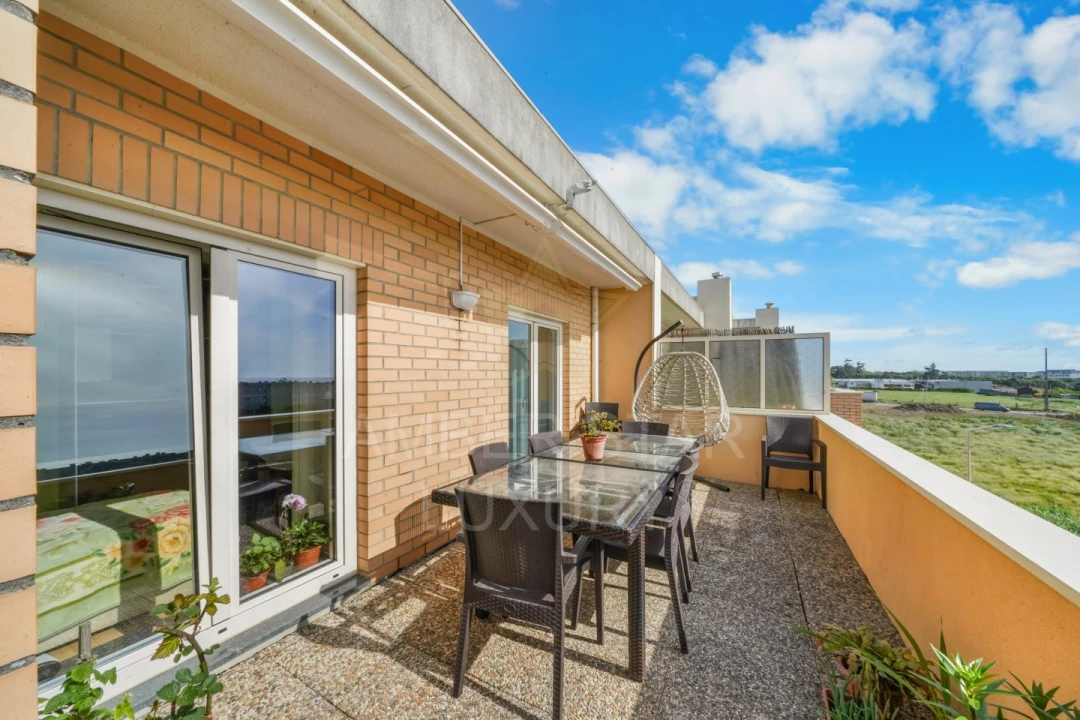 Apartamento T4 para Venda em Arcozelo Foto 16