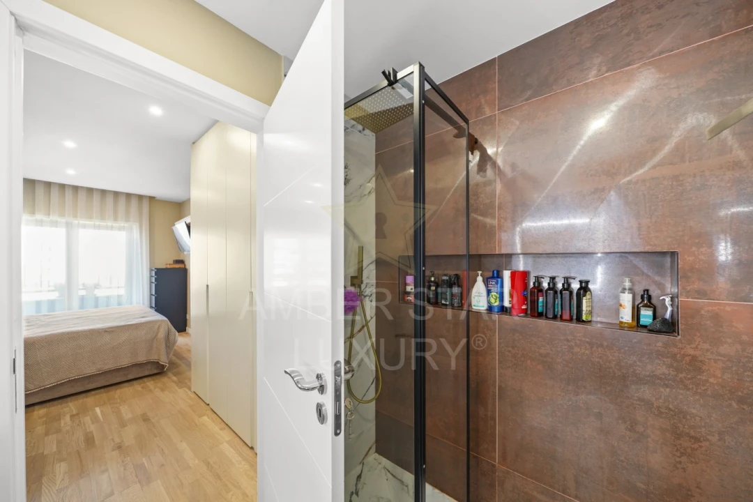 Apartamento T4 para Venda em Arcozelo Foto 28