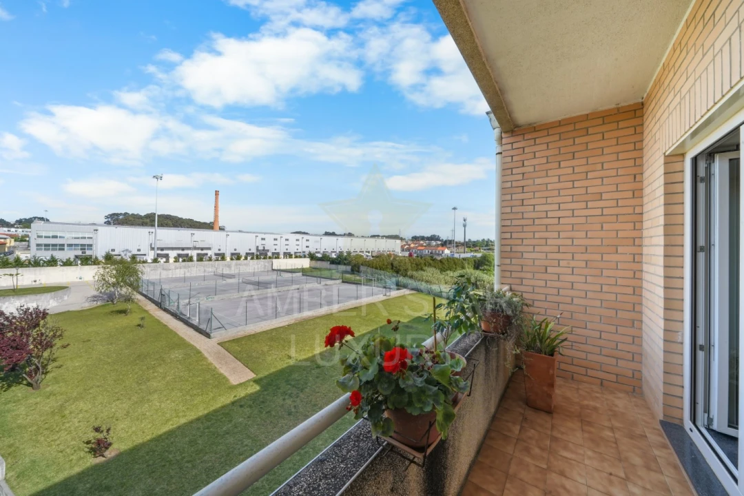 Apartamento T4 para Venda em Arcozelo Foto 30