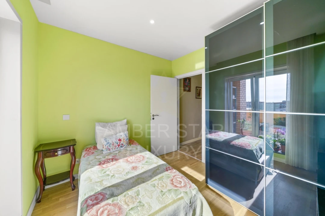 Apartamento T4 para Venda em Arcozelo Foto 36