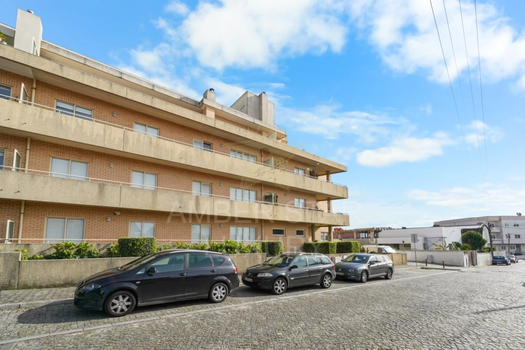 Apartamento T4 para Venda em Arcozelo Foto 44