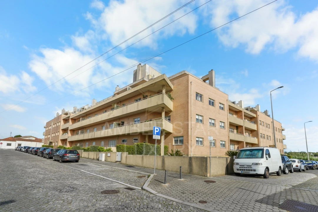 Apartamento T4 para Venda em Arcozelo Foto 47