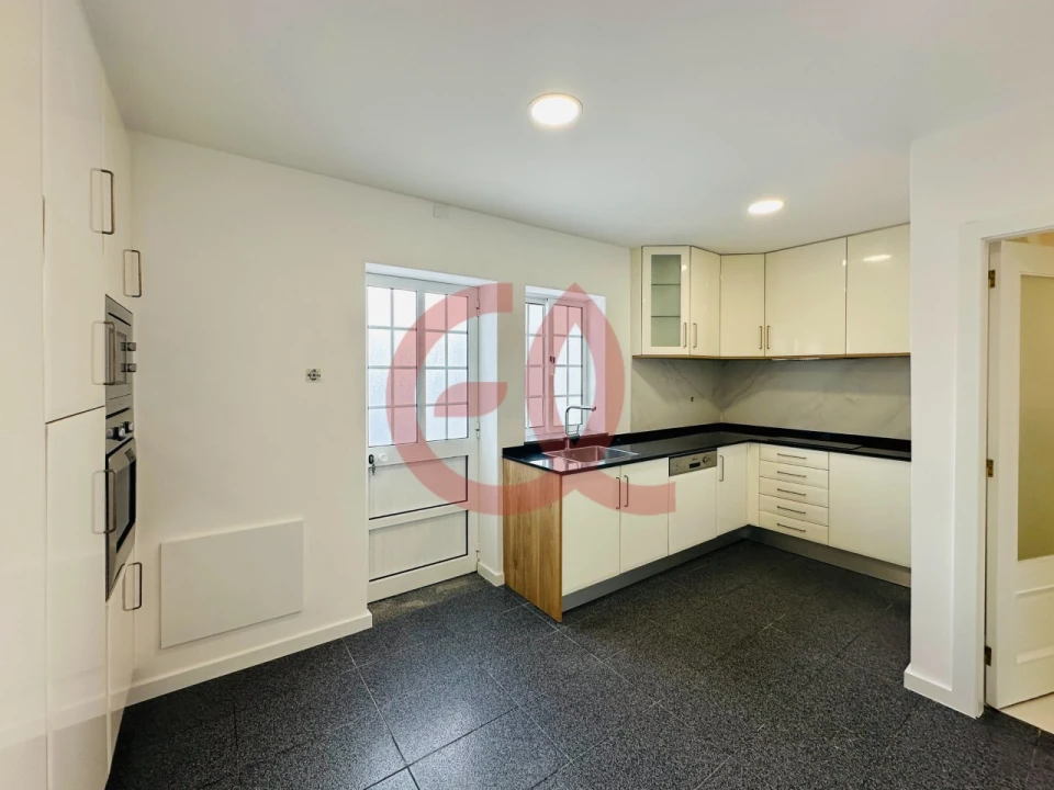 Moradia T2 para Venda em Darque Foto 10