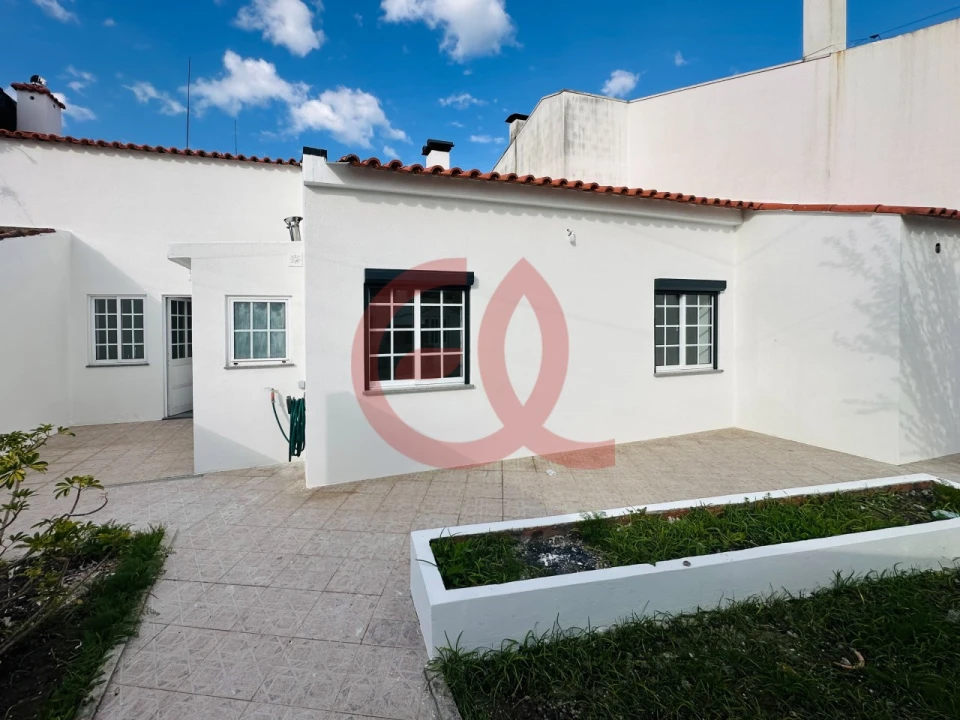 Moradia T2 para Venda em Darque Foto 1