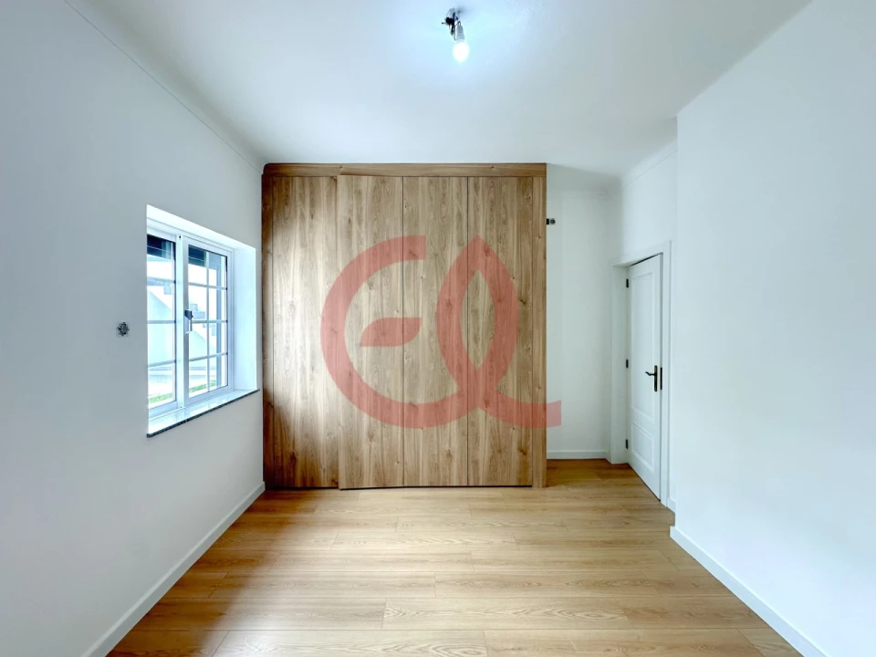 Moradia T2 para Venda em Darque Foto 19