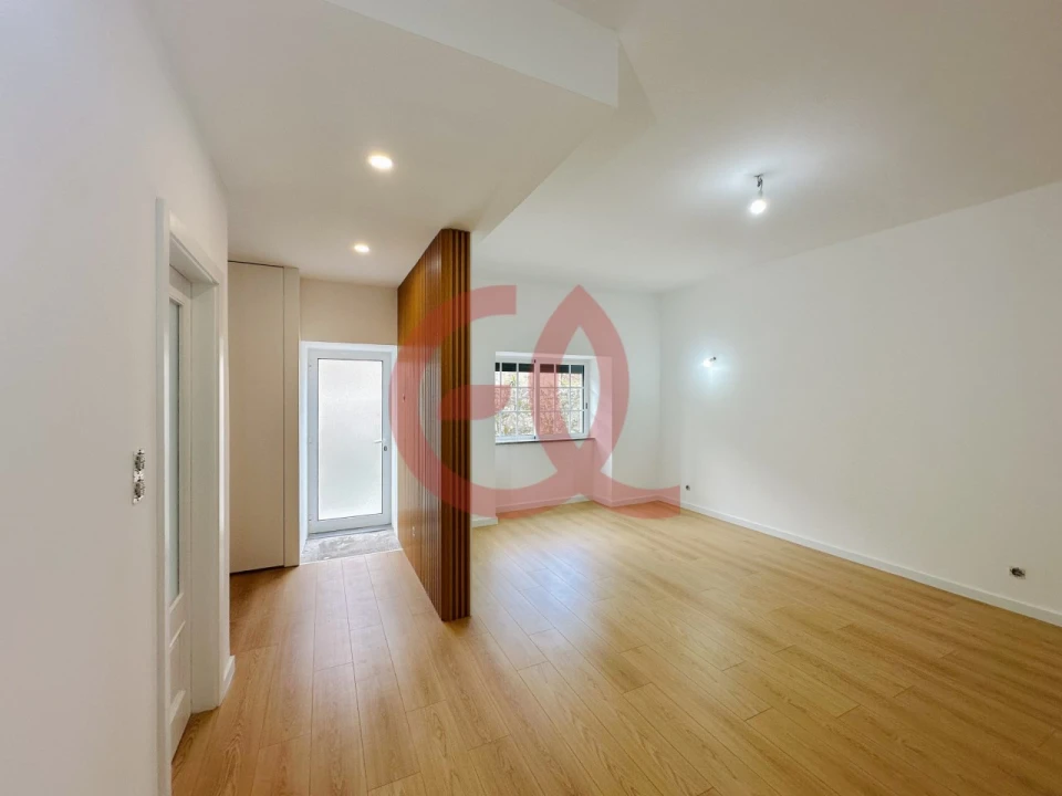 Moradia T2 para Venda em Darque Foto 28