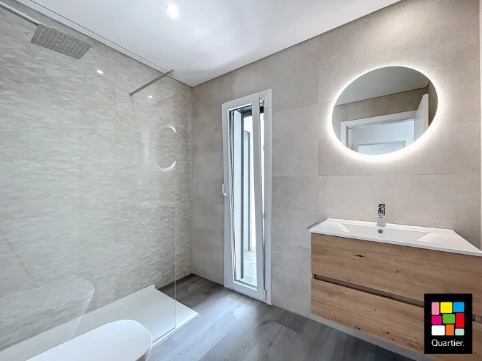 Moradia T4 para Venda em Corroios Foto 19