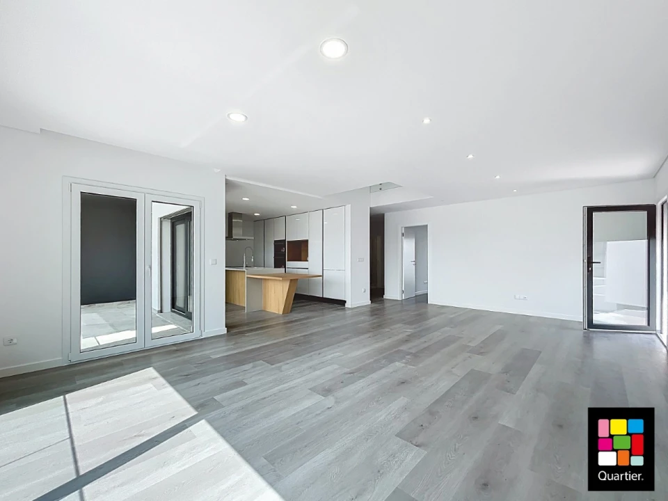 Moradia T4 para Venda em Charneca de Caparica e Sobreda Foto 10