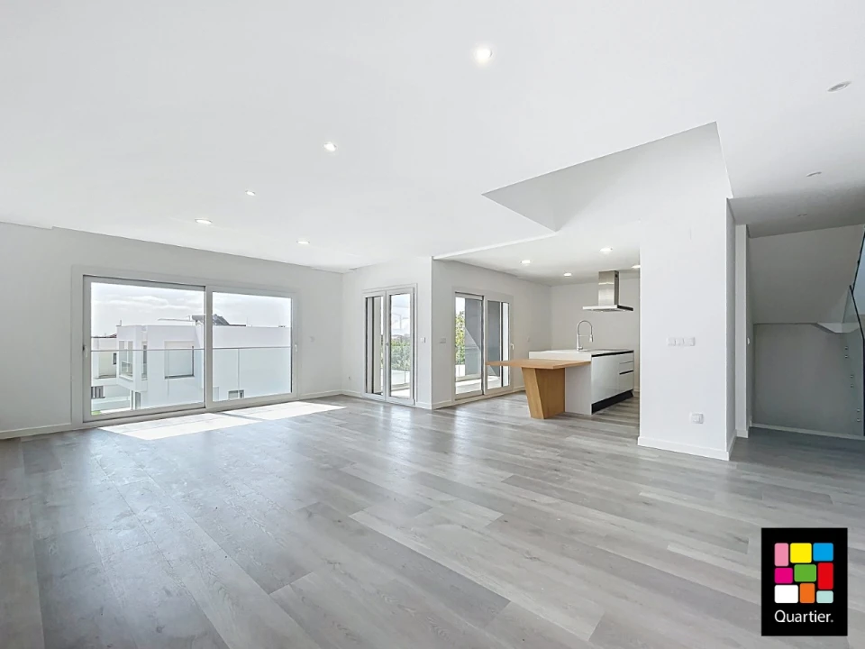 Moradia T4 para Venda em Charneca de Caparica e Sobreda Foto 11