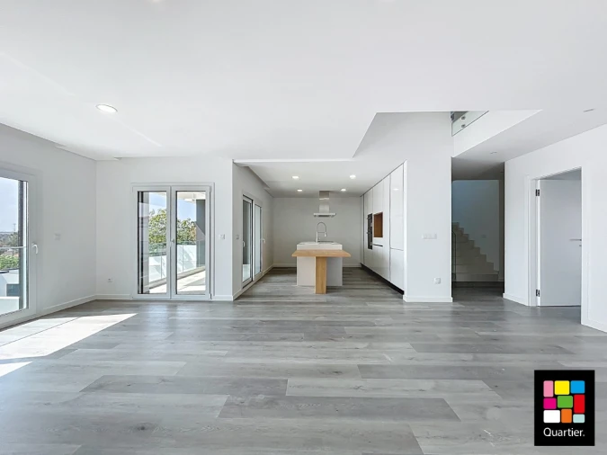 Moradia T4 para Venda em Charneca de Caparica e Sobreda Foto 12