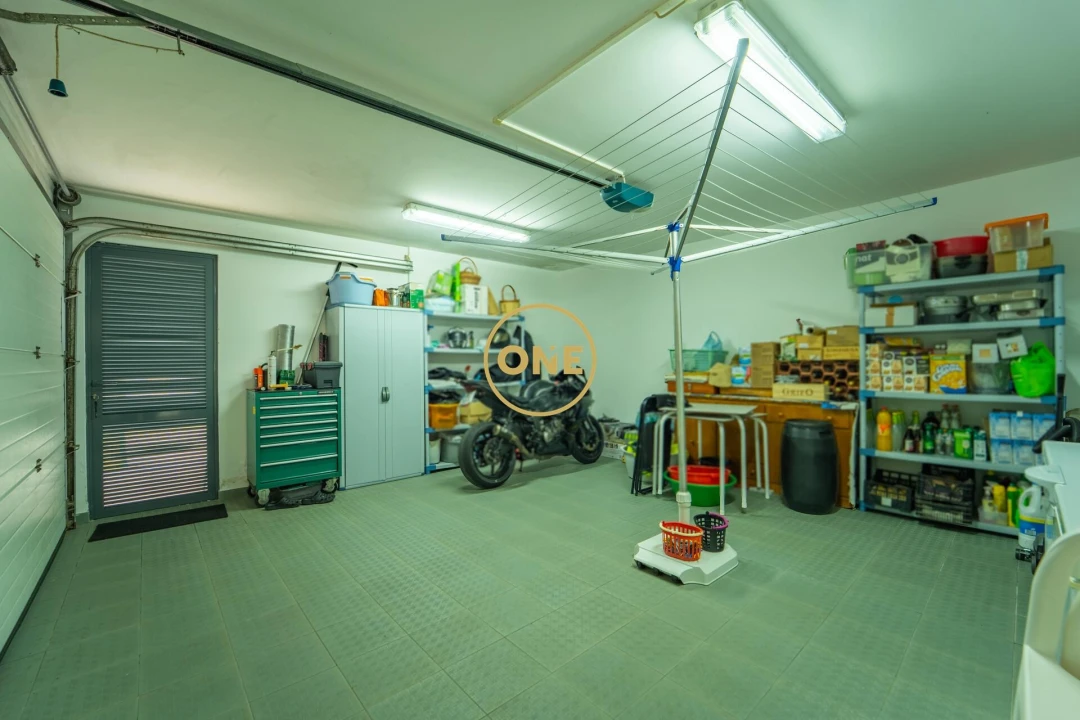 Moradia T5 para Venda em Rosto do Cão (São Roque) Foto 39