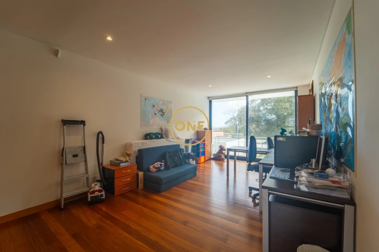 Moradia T5 para Venda em Rosto do Cão (São Roque) Foto 27