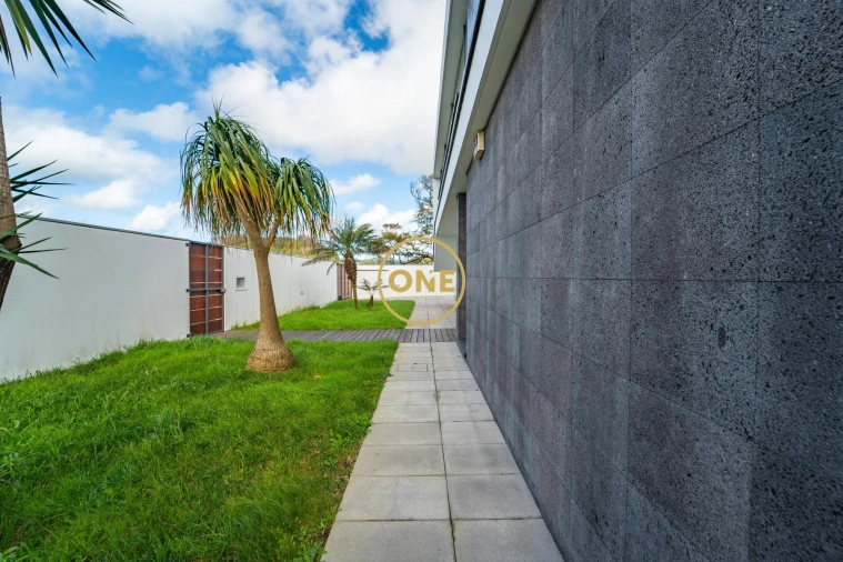 Moradia T5 para Venda em Rosto do Cão (São Roque) Foto 43