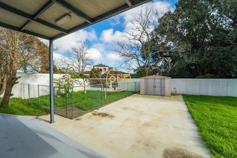 Moradia T5 para Venda em Rosto do Cão (São Roque) Foto 49