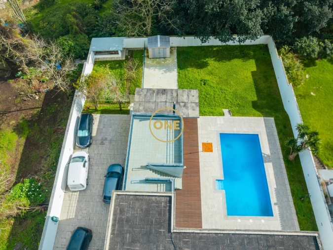 Moradia T5 para Venda em Rosto do Cão (São Roque) Foto 51