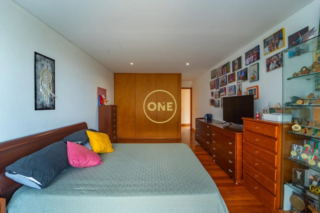 Moradia T5 para Venda em Rosto do Cão (São Roque) Foto 30