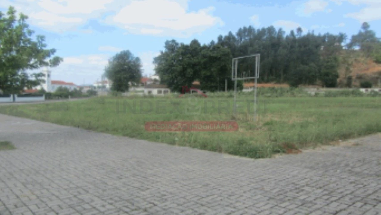 Terreno para Venda em Taveiro, Ameal e Arzila Foto 3