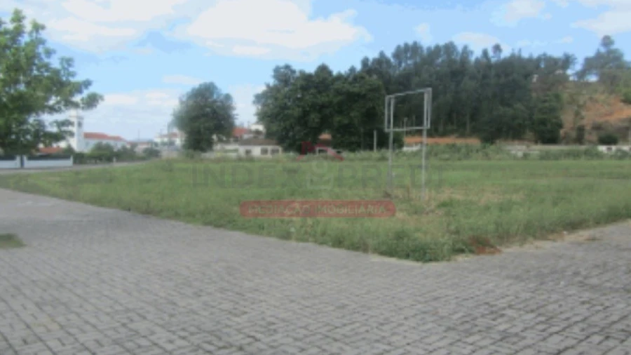 Terreno para Venda em Taveiro, Ameal e Arzila