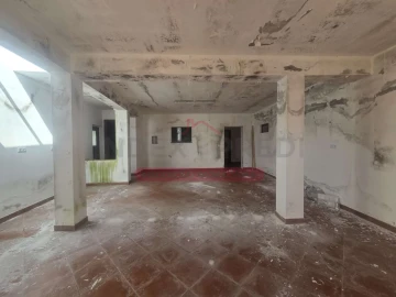 Moradia T4 para Venda em Vila Nova de Monsarros