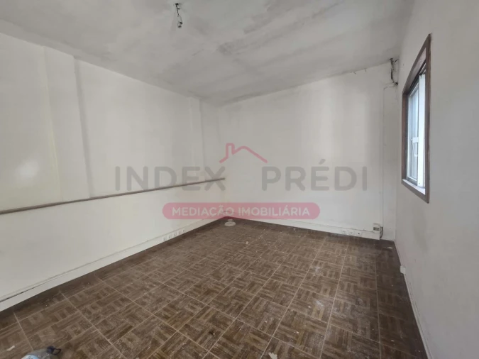 Moradia T4 para Venda em Vila Nova de Monsarros Foto 17