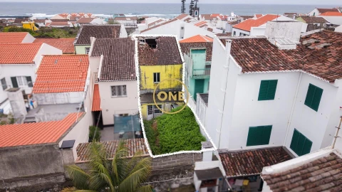 Moradia T2 para Venda em Ribeira Grande (Matriz)