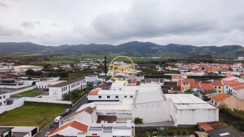 Moradia T2 para Venda em Ribeira Grande (Matriz)