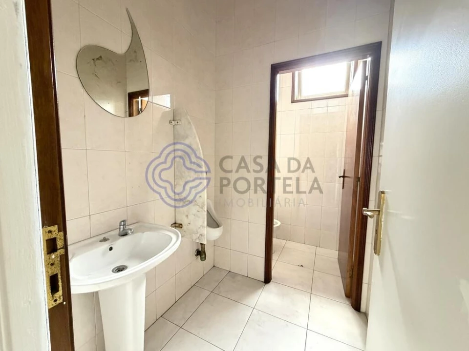 Loja para Venda em Ermesinde Foto 9