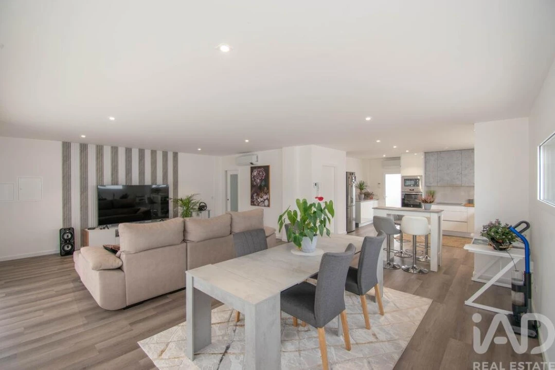 Moradia T3 para Venda em Marinha Grande Foto 10