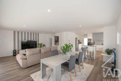 Moradia T3 para Venda em Marinha Grande