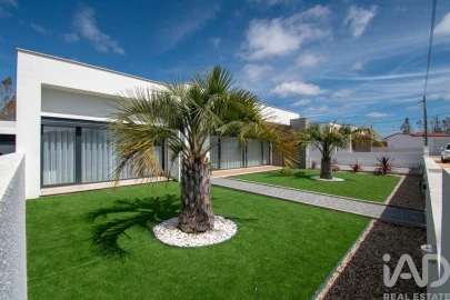 Moradia T3 para Venda em Marinha Grande