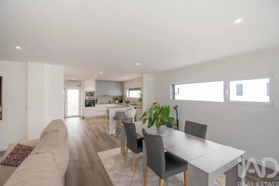 Moradia T3 para Venda em Marinha Grande