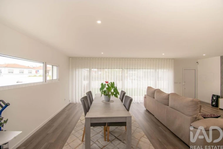 Moradia T3 para Venda em Marinha Grande Foto 12