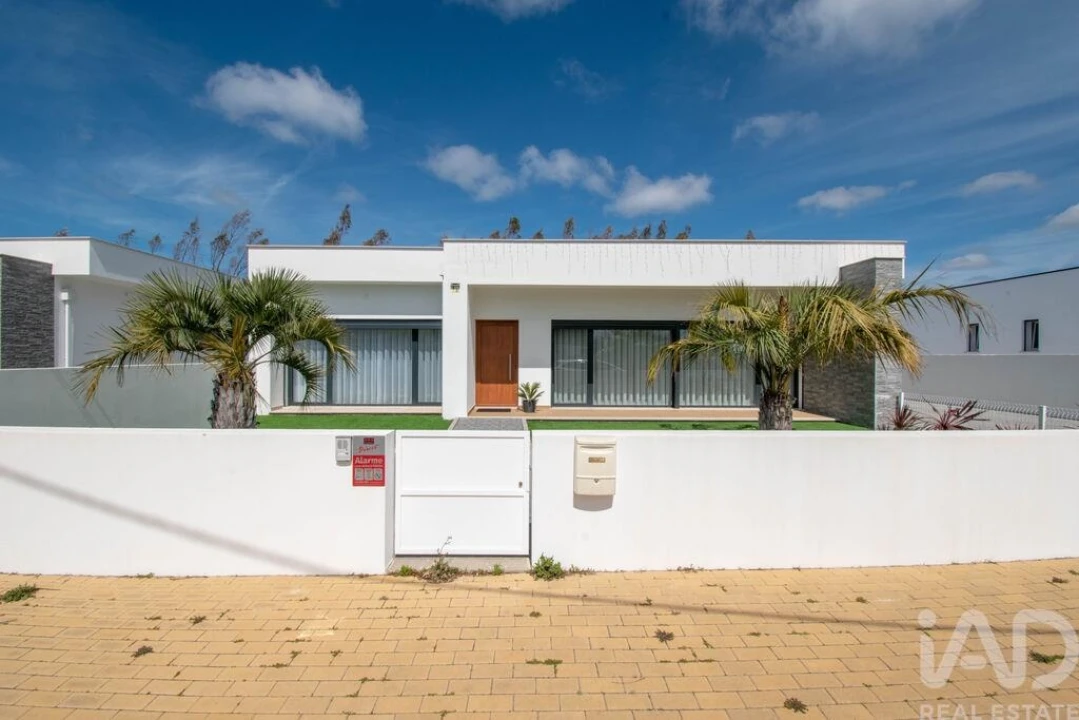 Moradia T3 para Venda em Marinha Grande Foto 30