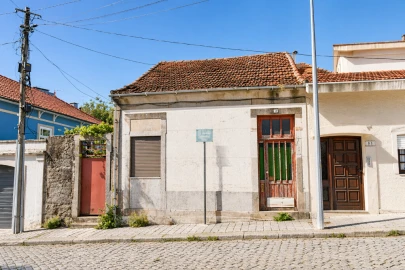 Moradia T2 para Venda em Paranhos