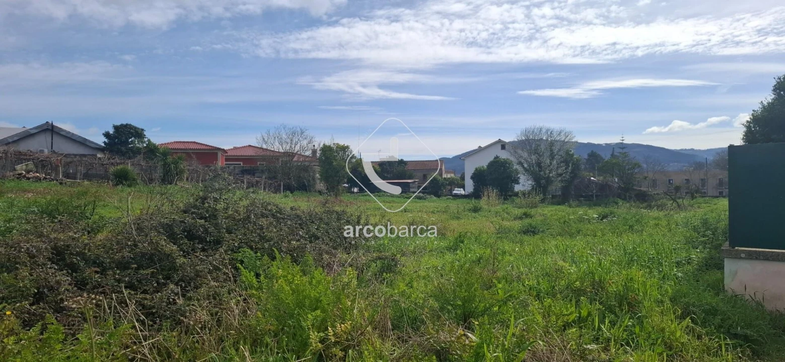 Terreno para Venda em Arcozelo Foto 1