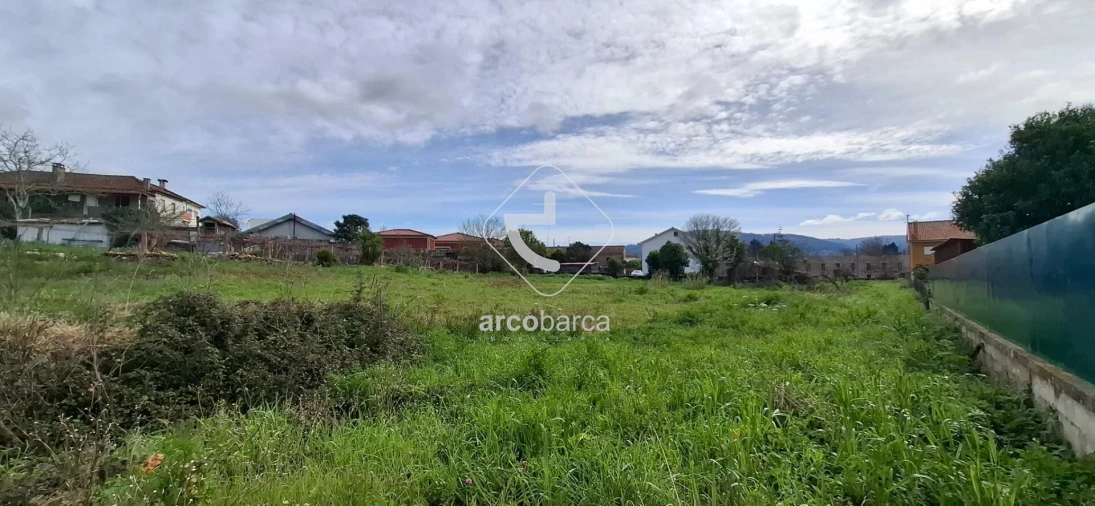 Terreno para Venda em Arcozelo Foto 3