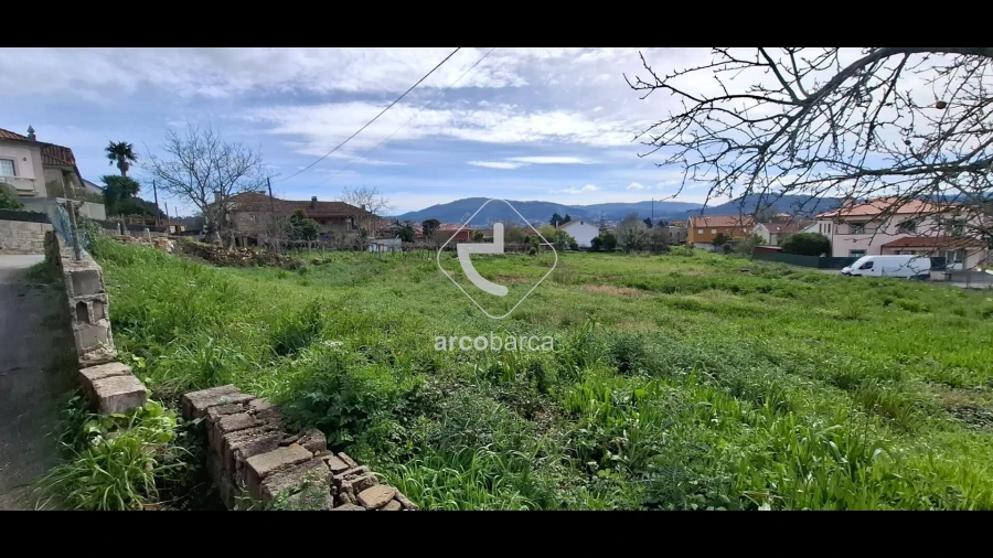 Terreno para Venda em Arcozelo