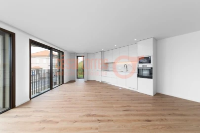 Apartamento T2 para Venda em Arcozelo