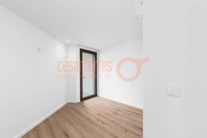 Apartamento T2 para Venda em Arcozelo