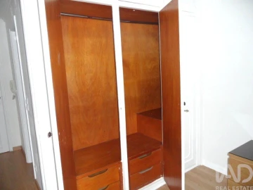 Apartamento T1 para Arrendamento em Campolide