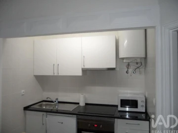Apartamento T1 para Arrendamento em Campolide